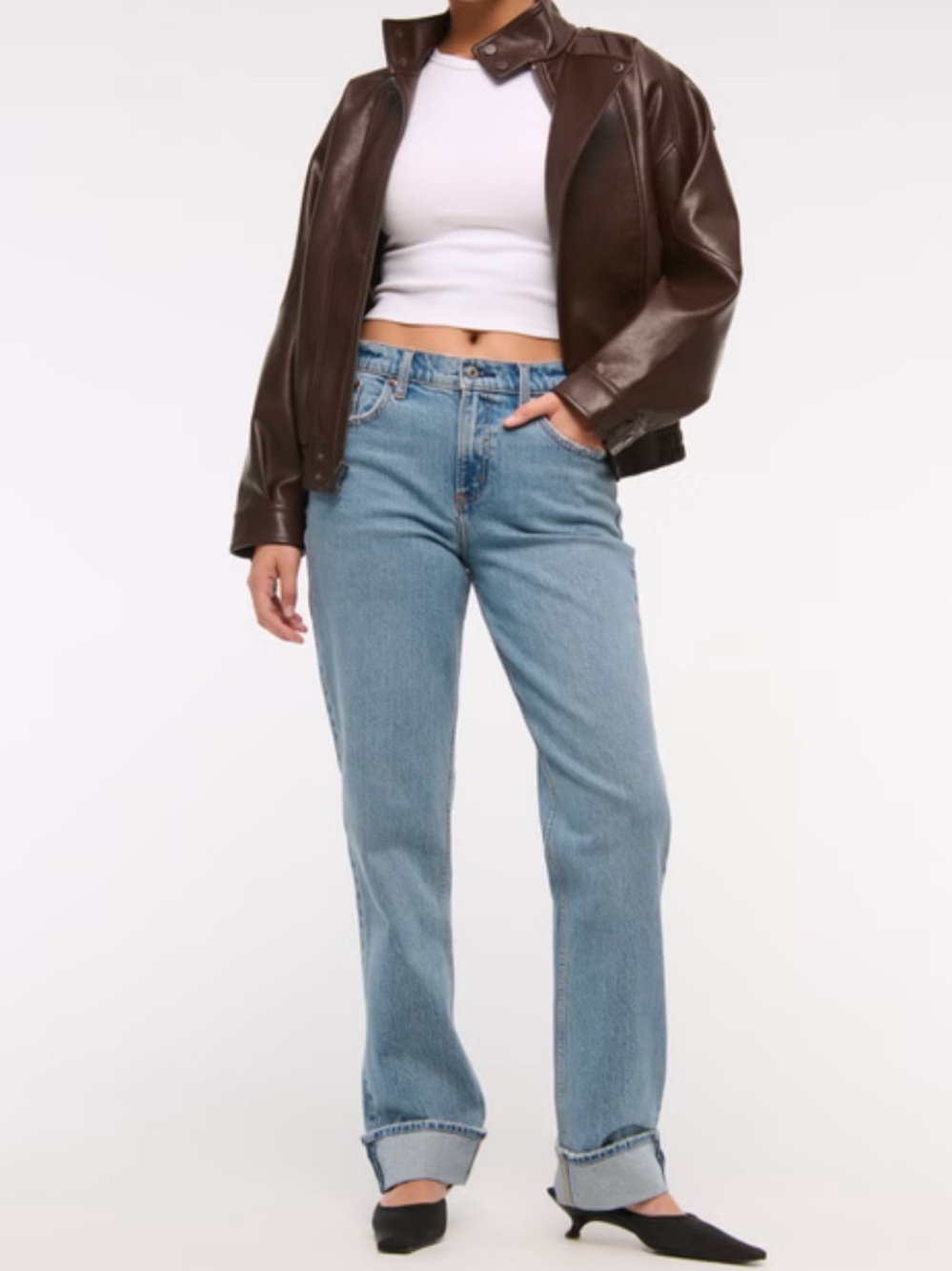 Abercrombie & Fitch The 90s Relaxed Jean- Cuffed Hem Size 30/10